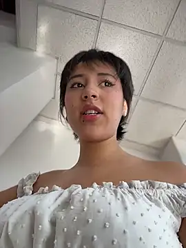 LiliSakuraXXX online show from July 16, 1:59 pm