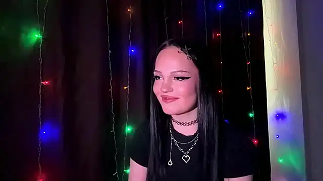 CarmeliaGentelia online show from July 12, 3:13 pm