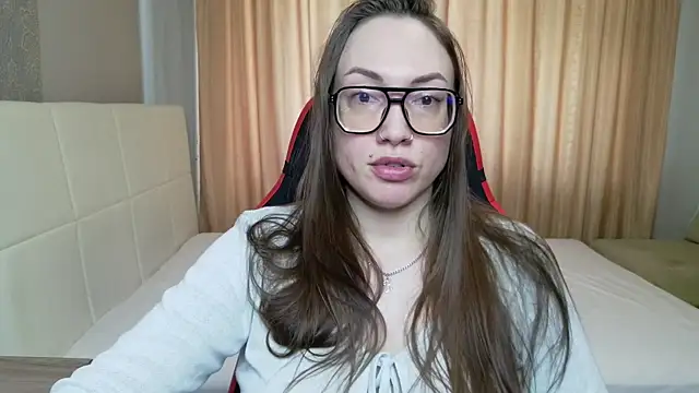 CarolineGlow  online show from July 23, 10:12 am