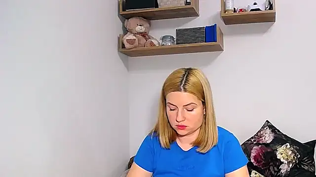 alisenties online show from November 12, 3:32 pm