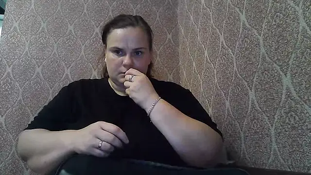Adela Cheri online show from July 28, 9:25 pm