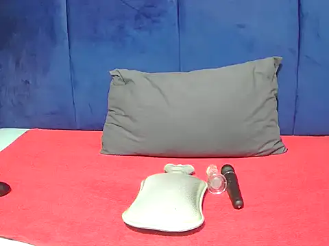 Serafyynxo online show from July 21, 7:36 pm