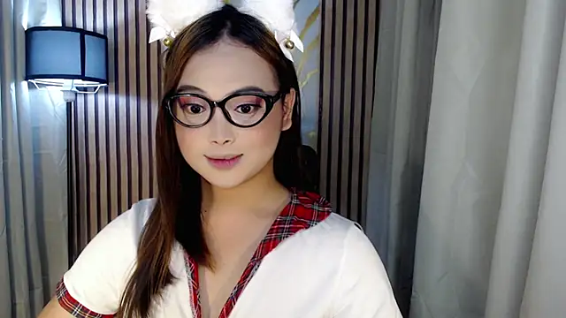 Haileywilson  online show from July 19, 11:51 pm
