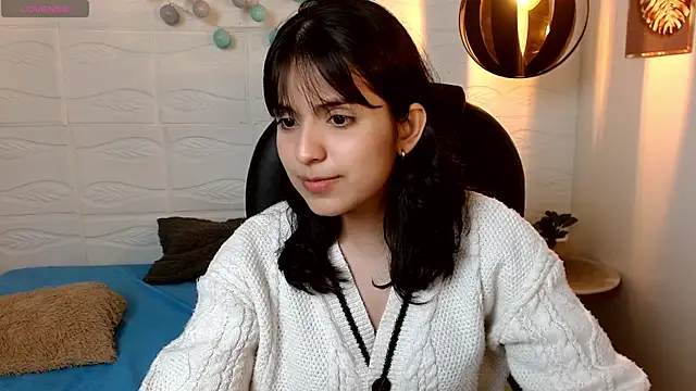 yurii petite online show from July 16, 12:43 pm
