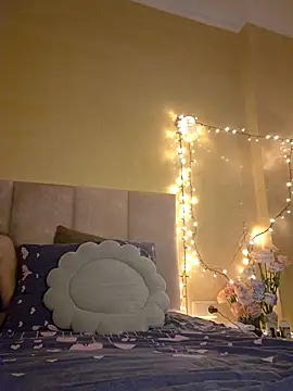 Mila McGarden online show from July 19, 6:43 pm