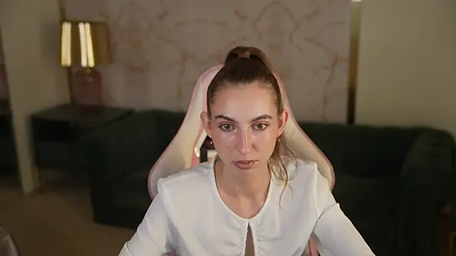 Lisa Kiss054 online show from July 18, 7:38 pm