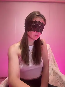 Lona-lov online show from July 18, 5:59 pm