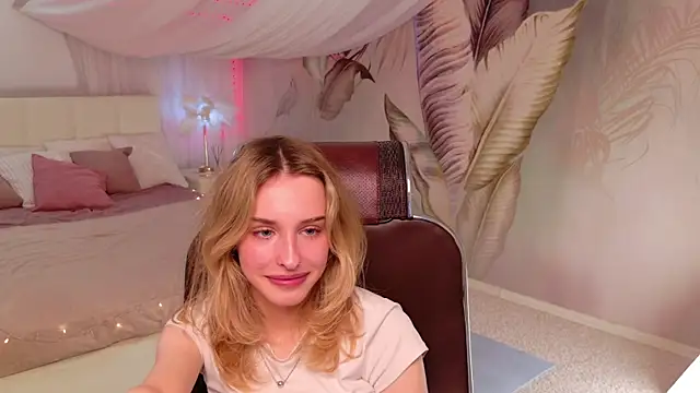 Eva Mitchell online show from July 24, 12:58 pm