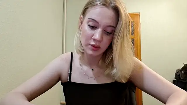renna rine online show from July 28, 8:52 pm
