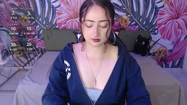 Rebeca dreams online show from July 28, 9:47 pm