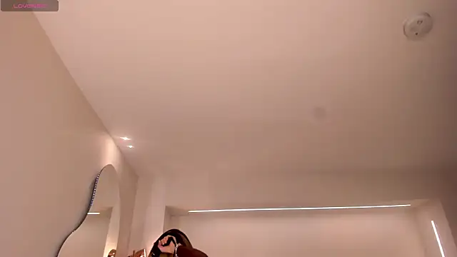SophieLafont online show from July 30, 11:33 am