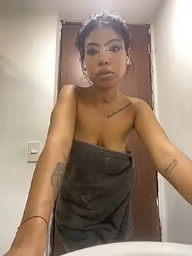 KharolSaiz  online show from July 20, 10:32 pm