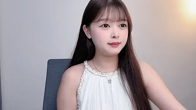 Winnie005 online show from July 24, 3:04 am