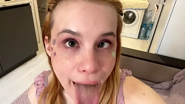 Lili pup online show from July 20, 10:39 am