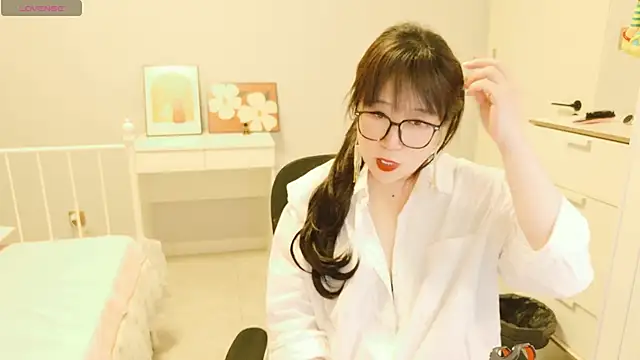 XantheBloom online show from July 23, 12:35 pm