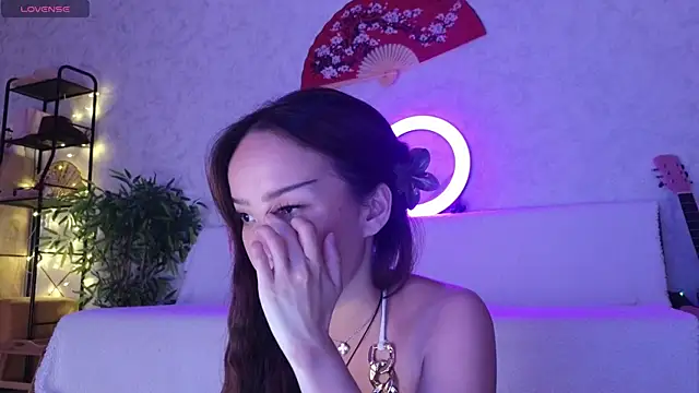 ayumi ri online show from July 26, 5:42 pm