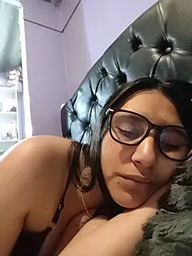 milarous online show from July 21, 3:46 pm