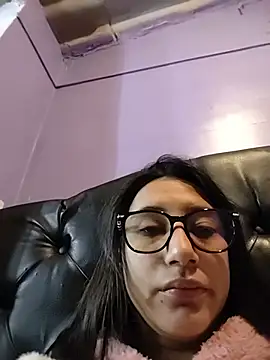 milarous online show from July 25, 5:31 pm