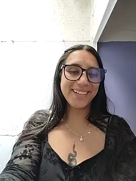 milarous online show from July 23, 7:22 pm