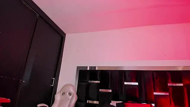 miss yissell online show from July 28, 8:52 pm