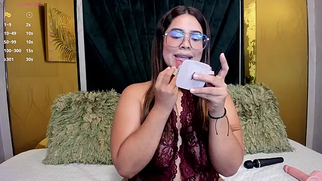 liz ariza4u  online show from July 28, 2:20 am
