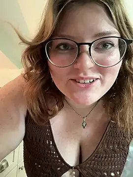 altbaddie online show from July 27, 6:05 pm