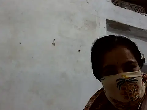Nisha As online show from August 4, 6:03 pm