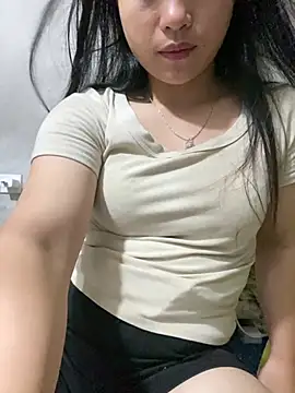 Lylalaa online show from July 26, 1:30 pm