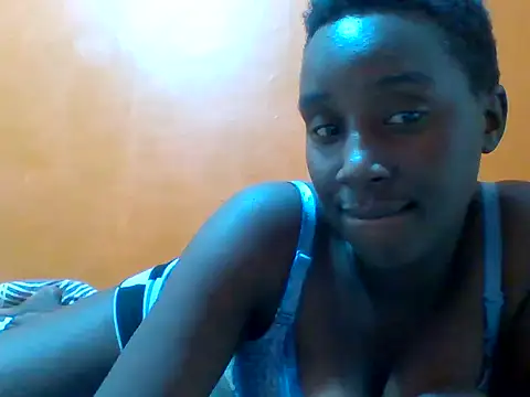 SexxyMaggie online show from July 18, 11:57 am