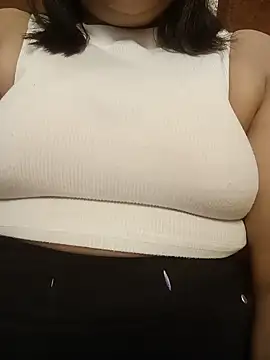 Queen Karishma online show from July 20, 2:08 pm