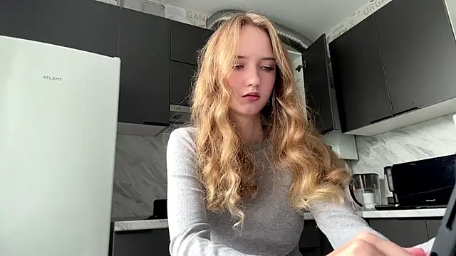 LuiseFurbeck online show from July 20, 10:39 am