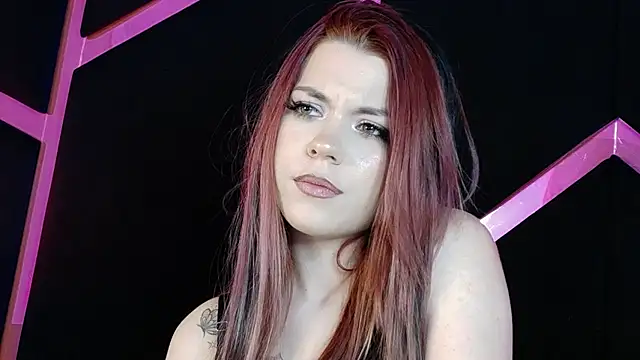 Breezellyn online show from July 28, 8:12 pm