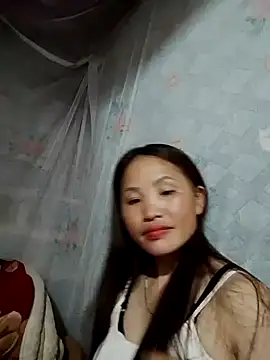 Mie-Miee online show from July 18, 1:57 pm