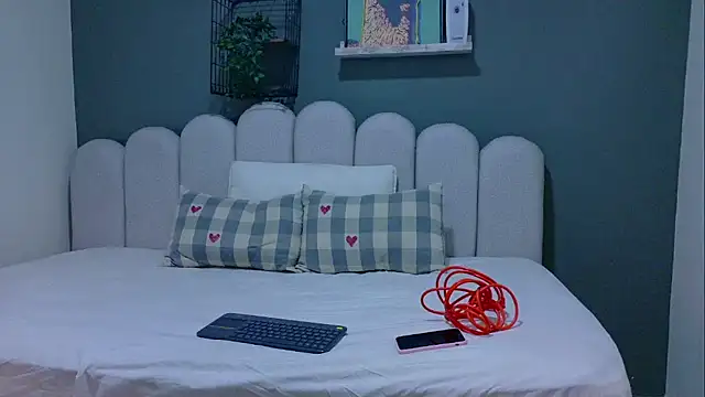 VioletLux  online show from July 28, 6:42 pm