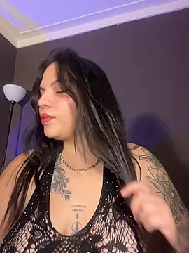Im Auroraaa online show from July 28, 7:50 pm