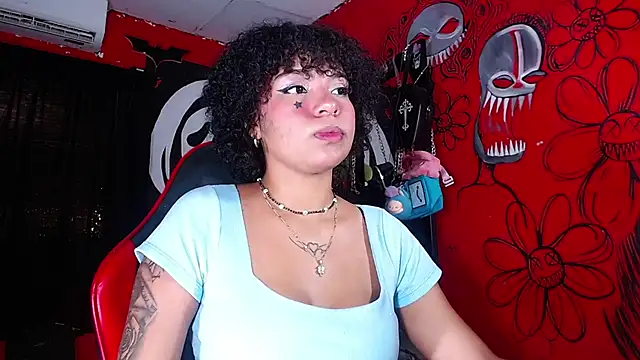 Trixiehotx online show from July 19, 1:35 pm