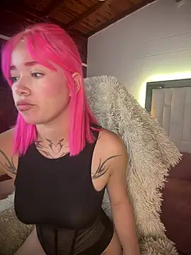 dream pink online show from July 22, 2:40 pm