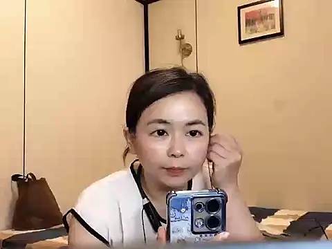 Lanllan online show from July 31, 9:54 am