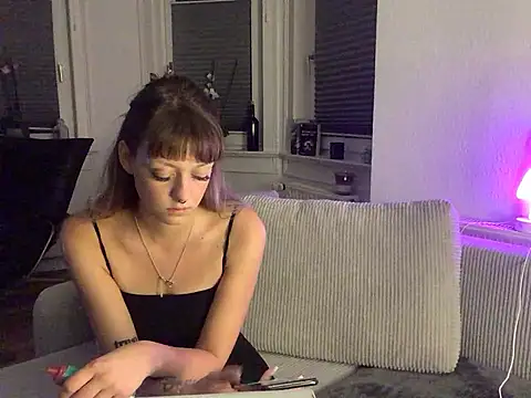 LaraaMaxx online show from July 30, 8:21 pm