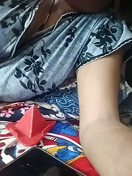 hot bhabi07 online show from July 28, 7:39 pm