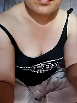 Naly2000 online show from July 22, 4:41 pm