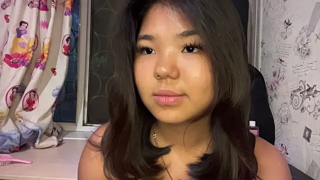 JohannaMickiewicz online show from July 28, 8:52 pm
