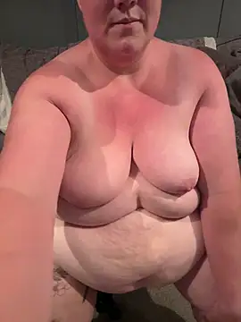Curvy-BellaXXX online show from July 26, 10:39 pm