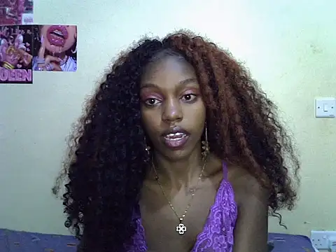 baddiecarrara online show from July 25, 5:09 pm