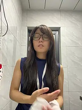 puting  online show from July 28, 8:52 pm