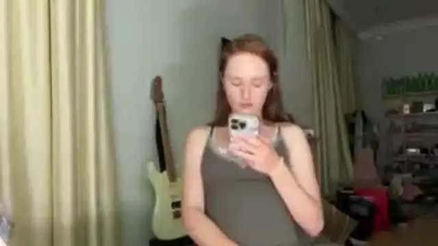 redgirl8642 online show from July 22, 7:48 pm