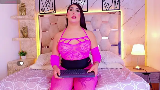 Nina Strauss online show from July 22, 4:13 am