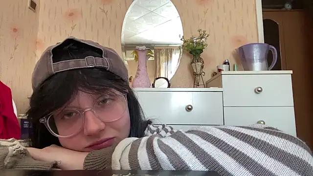 HeatherMiley online show from July 25, 9:27 am
