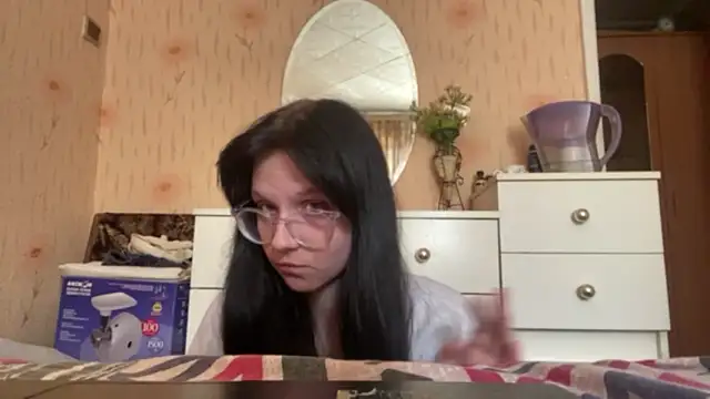 HeatherMiley online show from July 31, 9:32 am