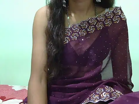cutiee kayra online show from July 30, 10:05 am
